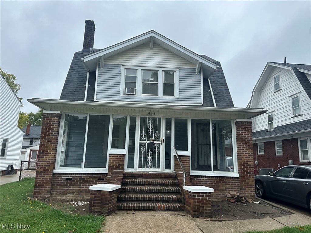 Property Photo: 434 Hillwood Drive OH 44320