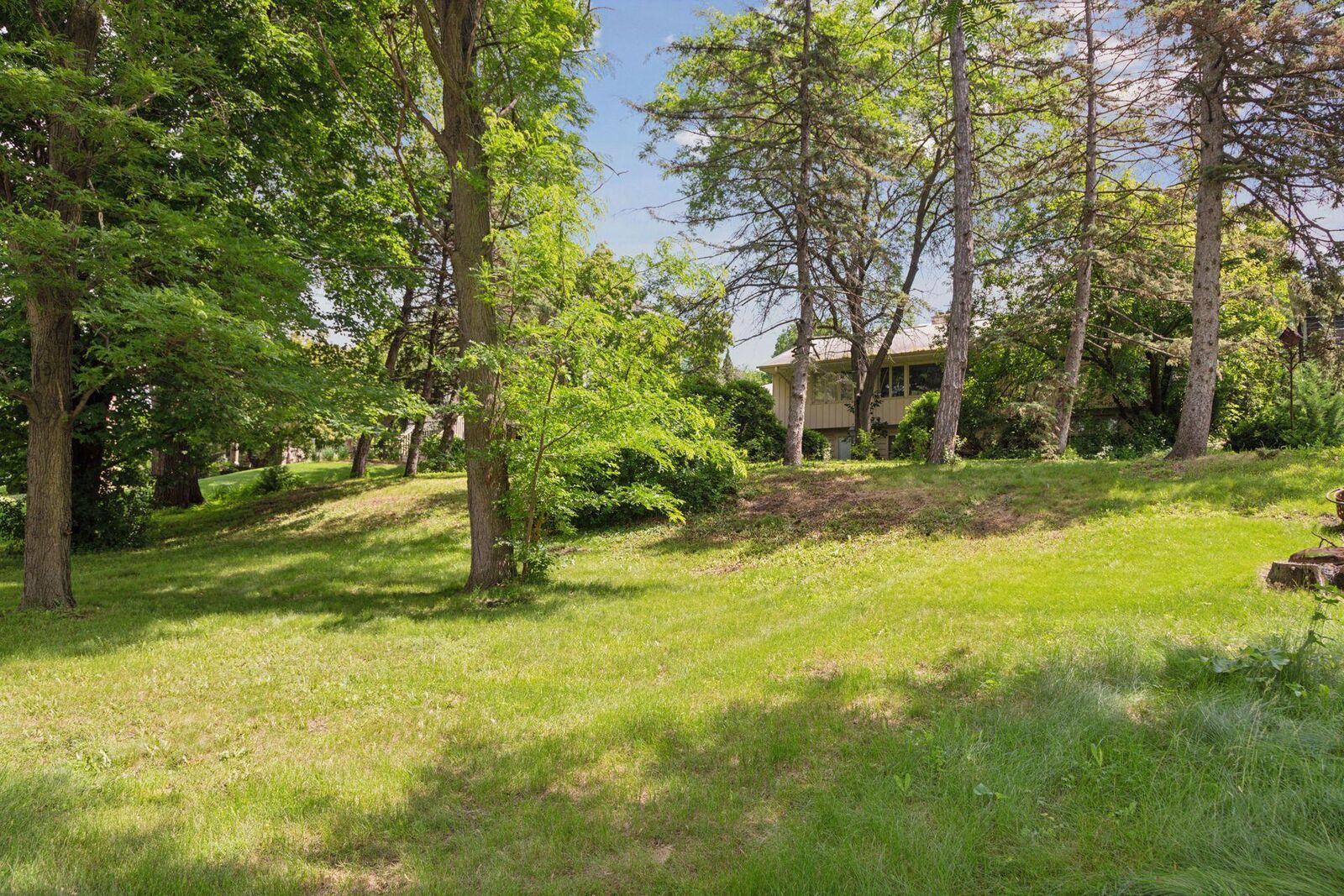 Property Photo: 1065 Colby Street MN 55116