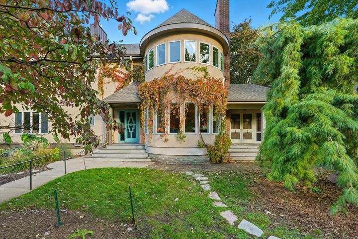 142 Cambridge Street  Saint Paul MN 55105 photo