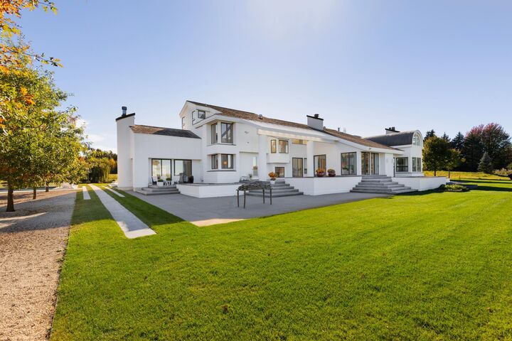 Property Photo: 1545 Hunter Drive MN 55391