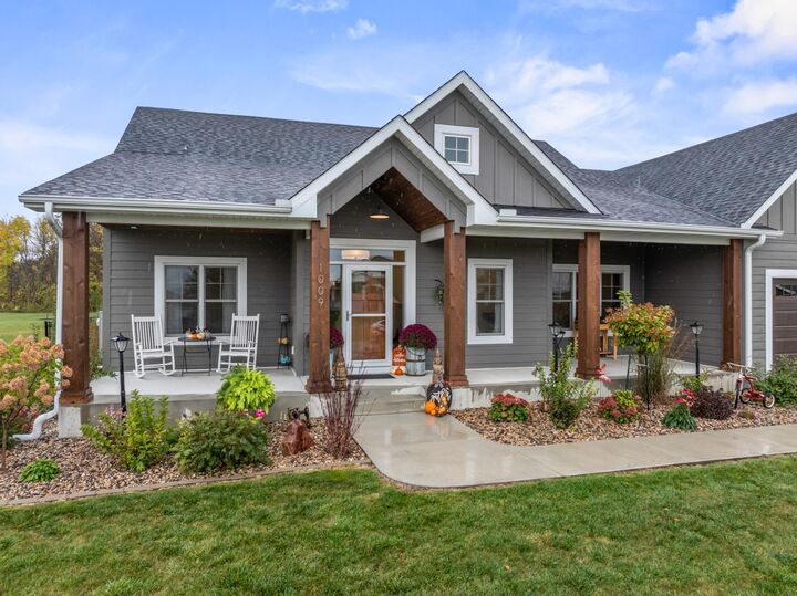 Property Photo: 1009 Marion Court NE MN 56069