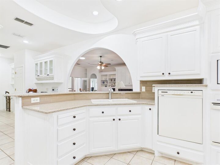 Property Photo: 105 Sumner Lane TX 75165