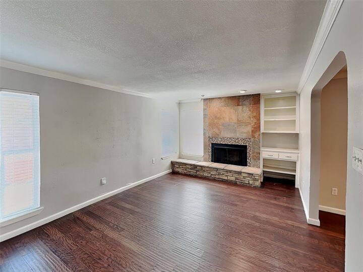 Property Photo: 2201 Park Hill Drive TX 76110