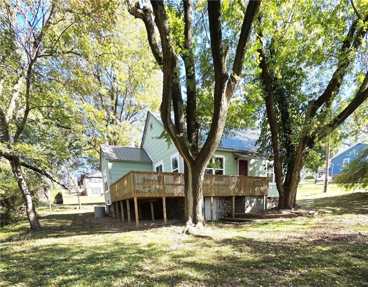 424 S Vine Street  Harrison AR 72601 photo