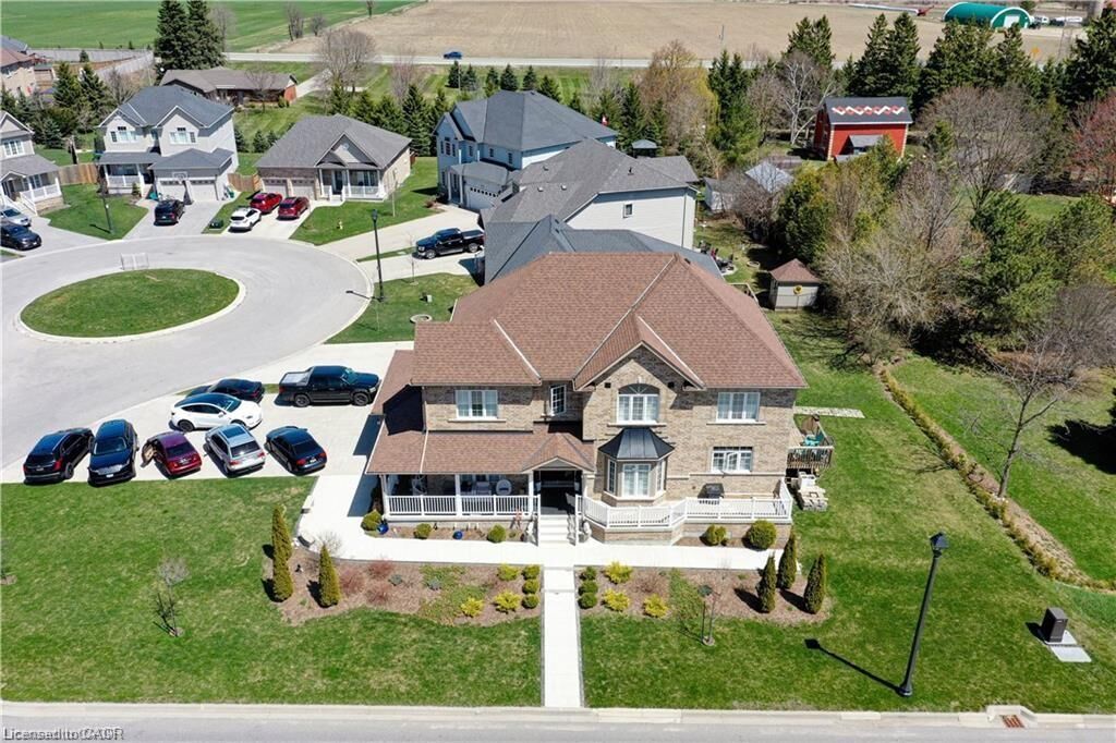 Property Photo:  11 Aitken Court  ON N1M 0C8 