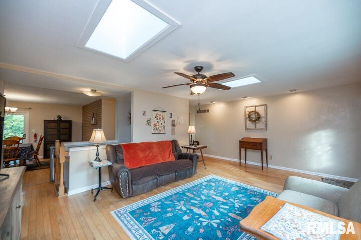 Property Photo: 6315 N Post Oak Road IL 61615