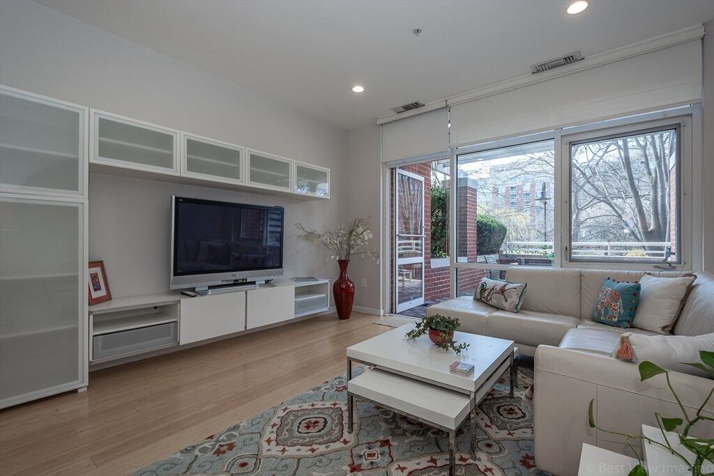 Property Photo:  6 Canal Park 105  MA 02141 