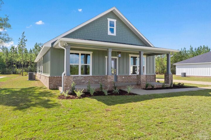 Property Photo:  4931 Horace Lunsford Rd  FL 32570 