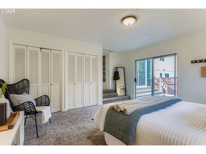 Property Photo:  5517 SE Boise St  OR 97206