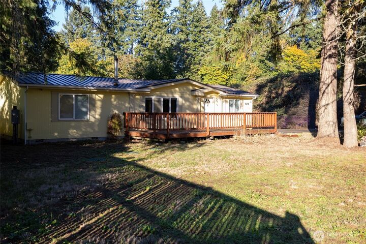 Property Photo: 404 Scheaffer Street WA 98568