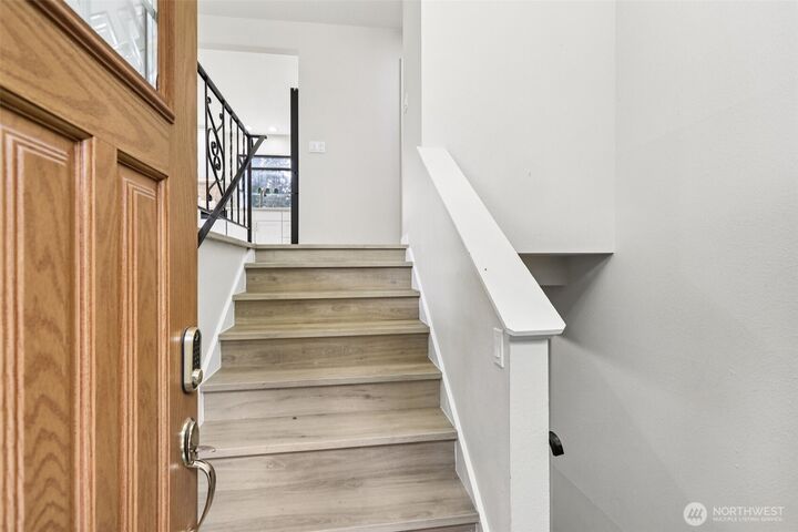 Property Photo:  3225  165th Avenue SE  WA 98008 