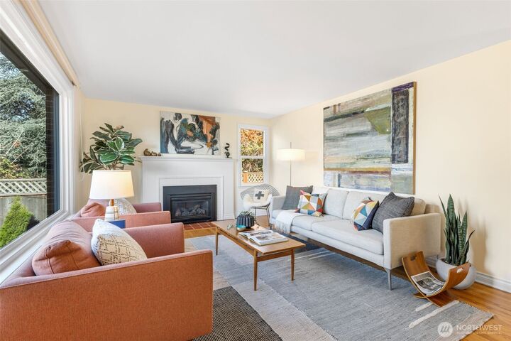 Property Photo: 8254 Bagley Avenue N WA 98103