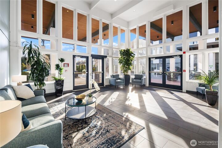 Property Photo: 2501 Canterbury Lane E 221 WA 98112