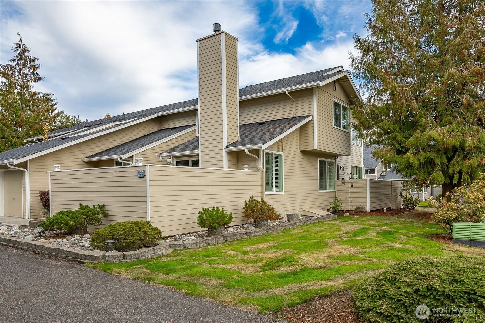 Property Photo: 2731 Firwood Lane 123 WA 98273