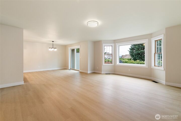 Property Photo: 1178 E Grover Street 101 WA 98264