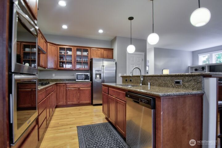 Property Photo: 3820 Kingsbury Lane SE WA 98501