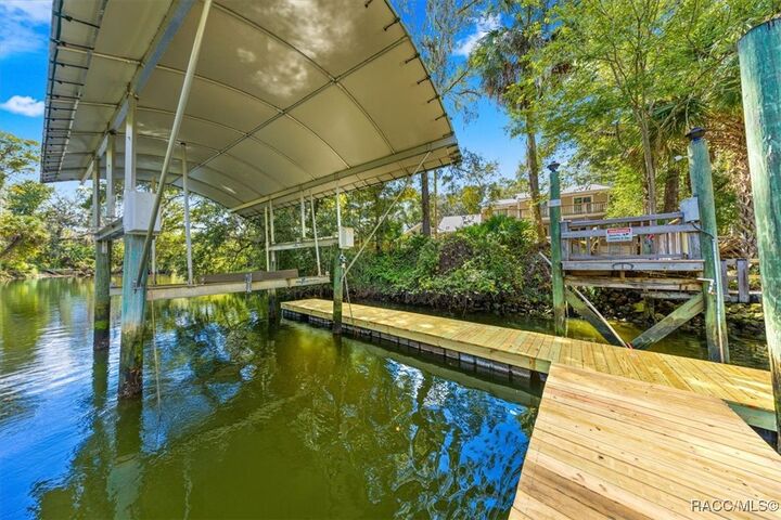 Property Photo: 10661 N Sunflower Point FL 34428