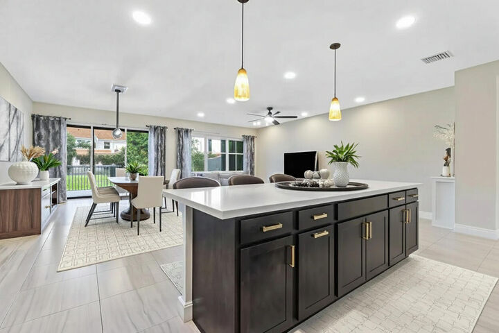 Property Photo:  62 Sabal Court  FL 33411 