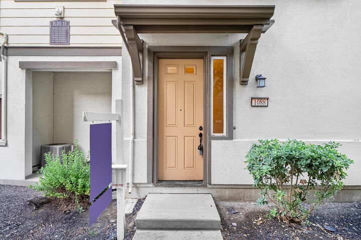 Property Photo: 1088 Mallow Terrace CA 95133