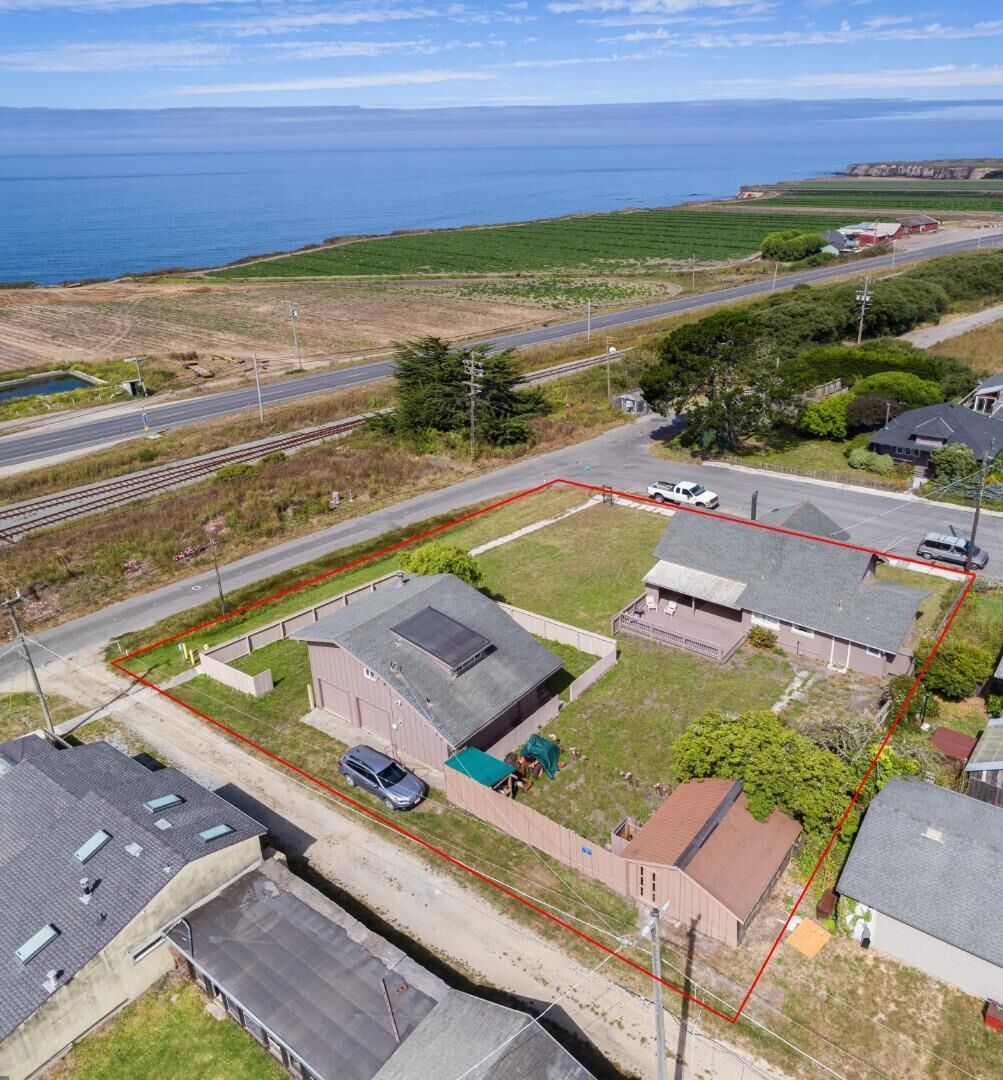 Property Photo: 2 3rd Avenue CA 95017