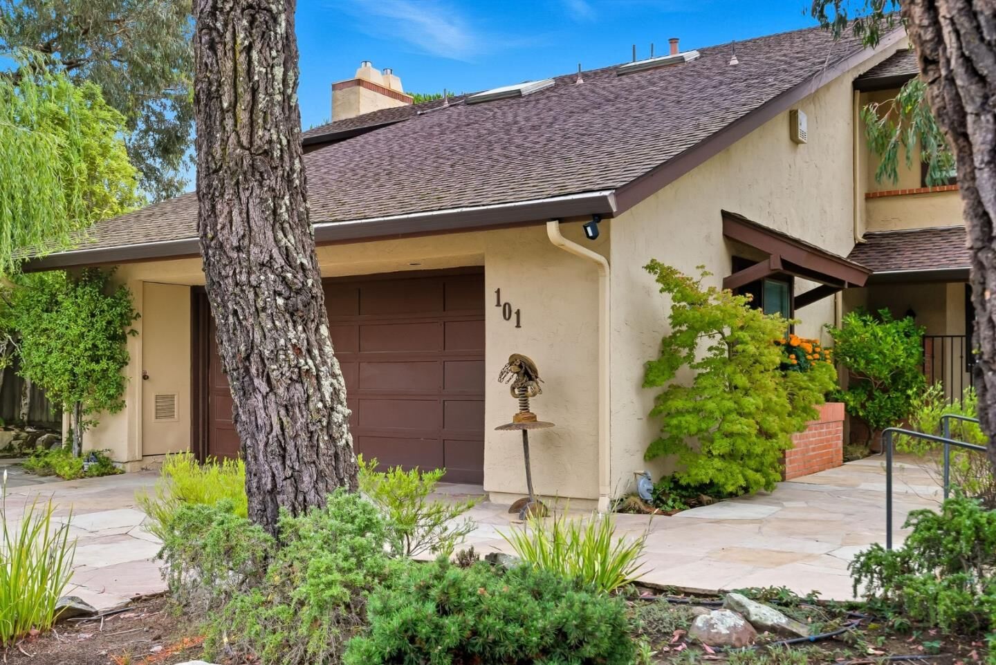 Property Photo: 101 Coventry Court CA 94070