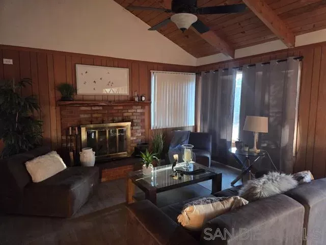 Property Photo:  936 Wendy Ave  CA 92314