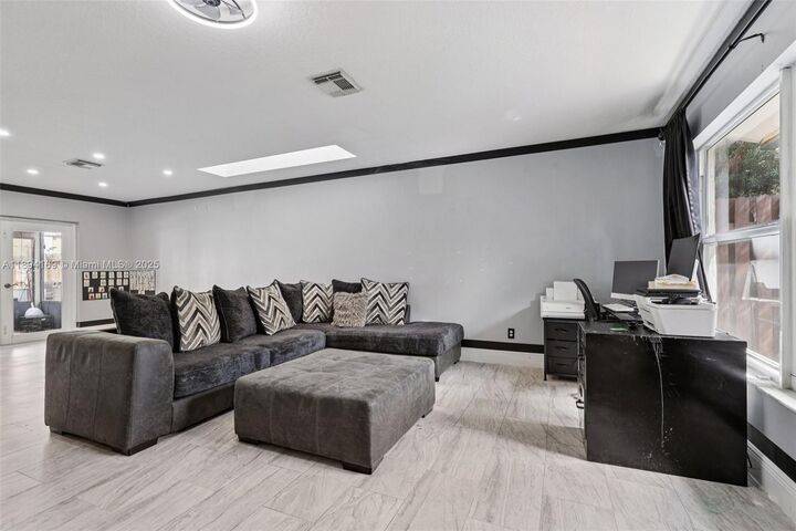 Property Photo: 9360 NW 33rd Mnr FL 33351