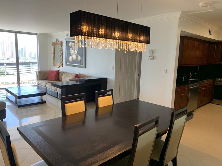 Property Photo: 19101 NE 36th Ct 2109 FL 33180