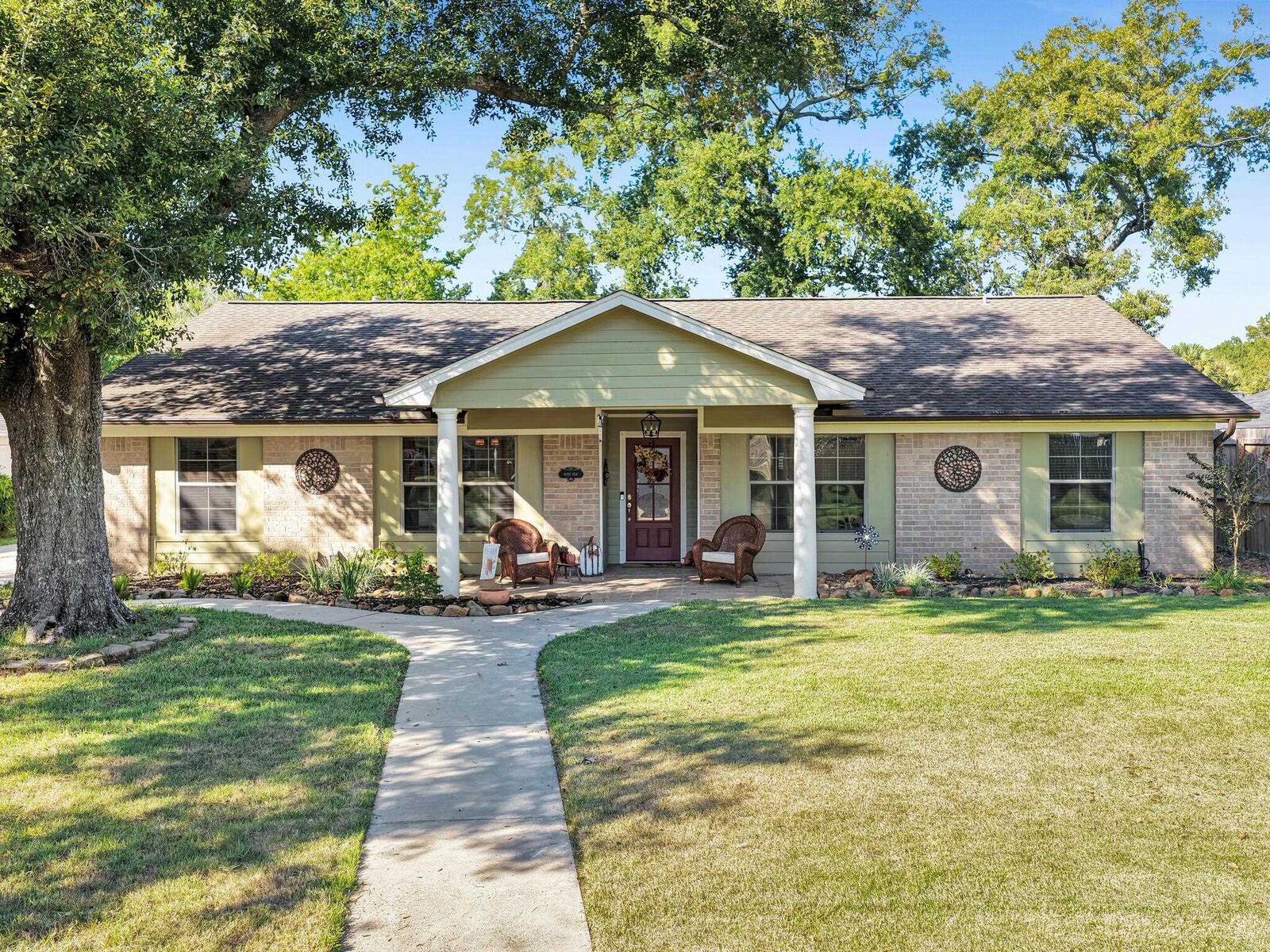 Property Photo:  6070 Pan St  TX 77706