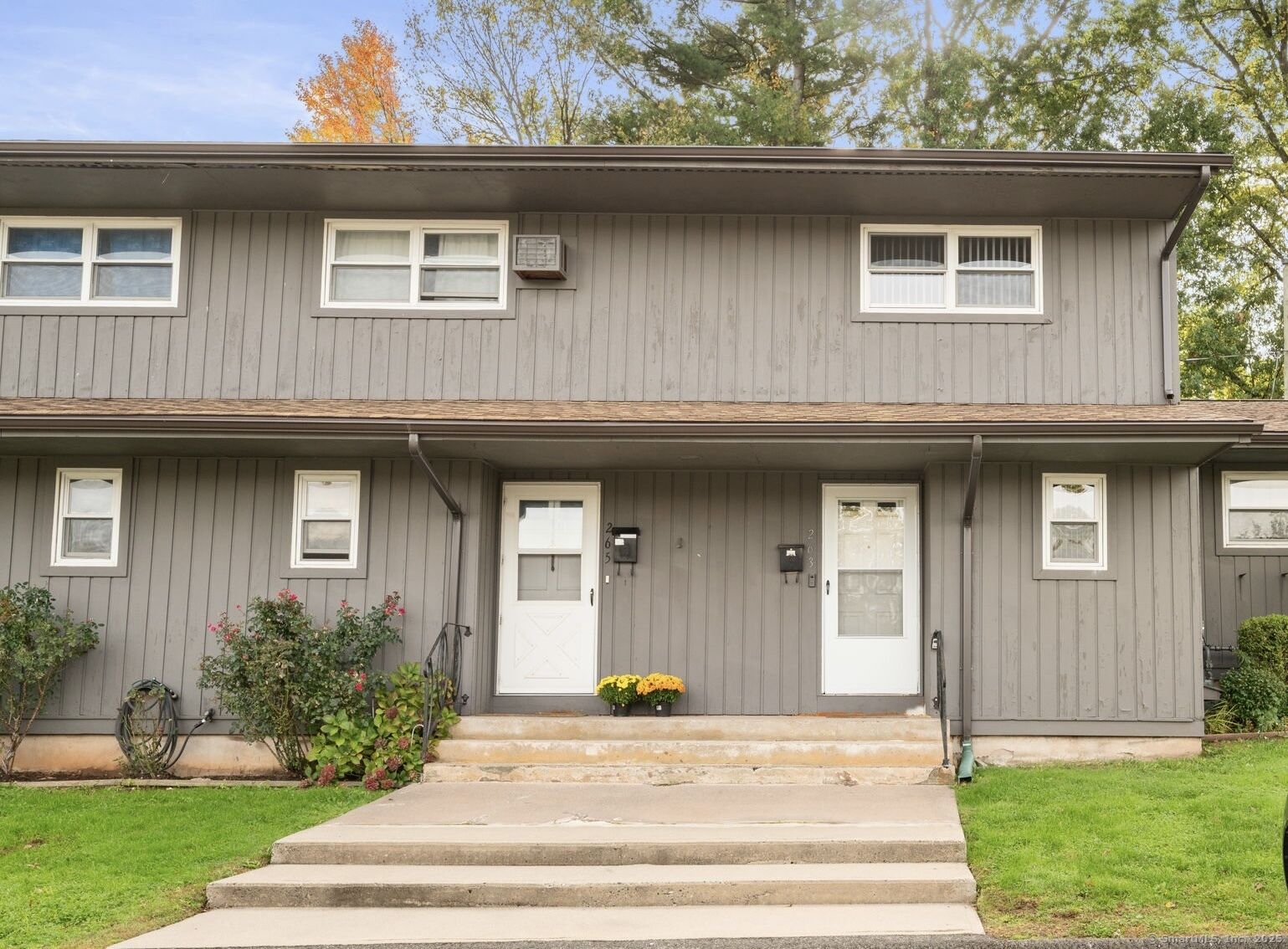 Property Photo: 263 Williamstown Court 263 CT 06111