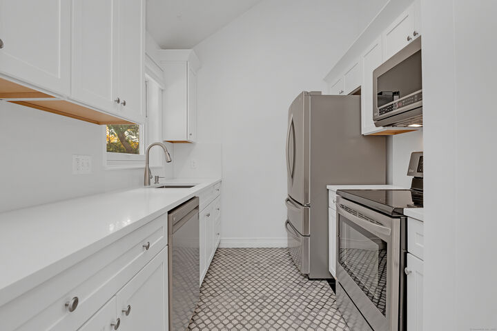 Property Photo: 25 Noe Place CT 06403