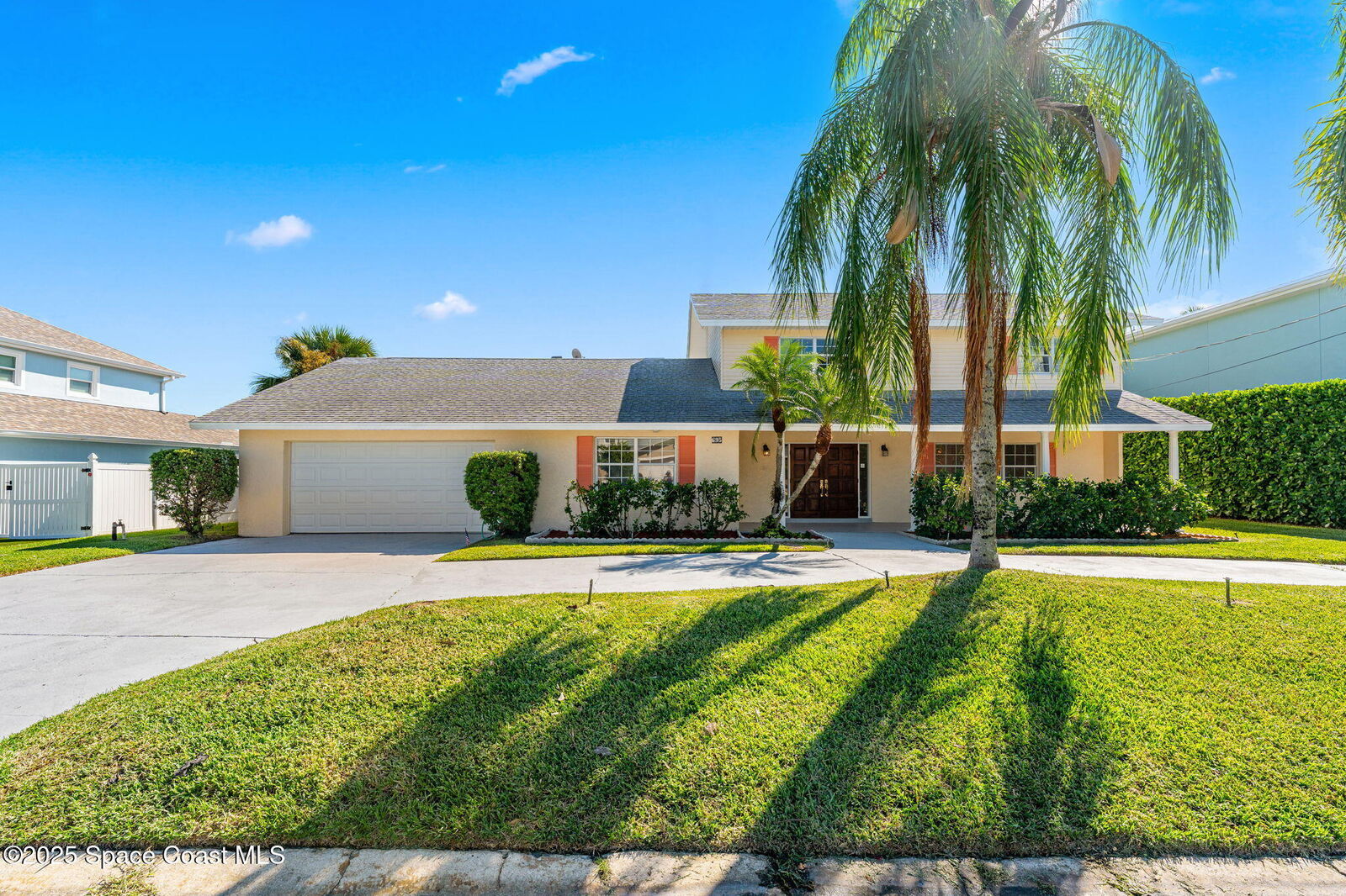 Property Photo:  695 Jackson Court  FL 32937 