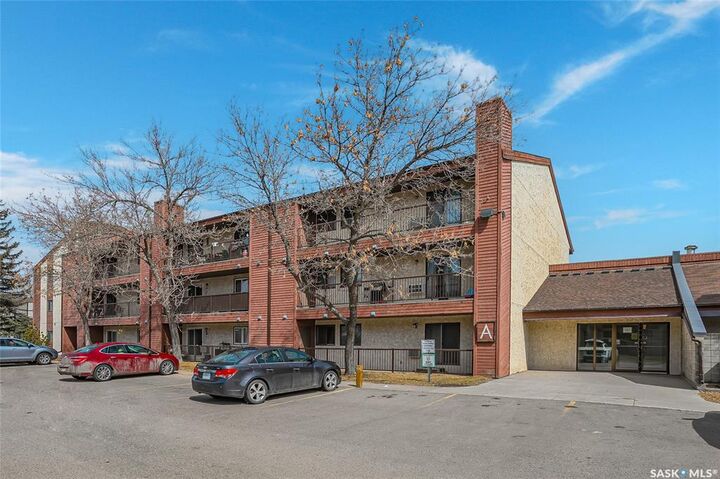 Property Photo: 4040 8th Street E 310B SK S7H 5L4