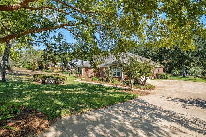 Property Photo: 1335 Conservancy Drive East FL 32312