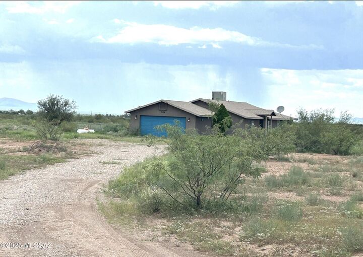 Property Photo: 7176 N McBride Road AZ 85617