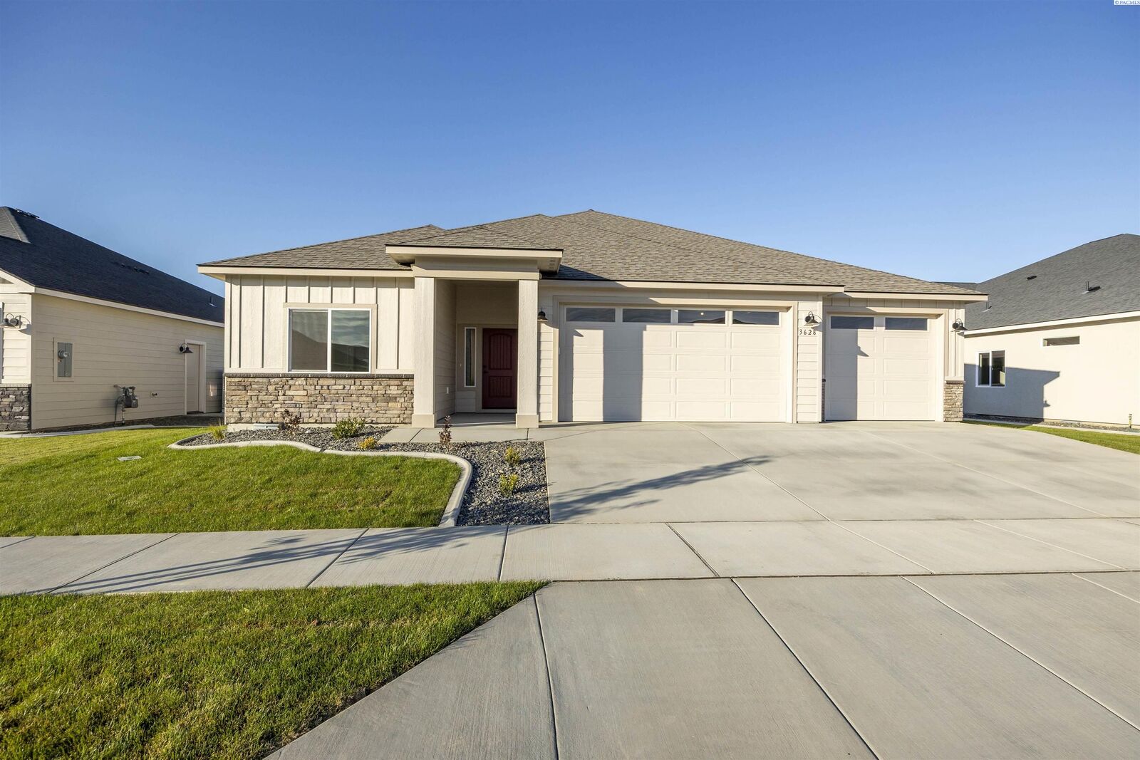 Property Photo:  3628 Morningside Parkway  WA 99352 