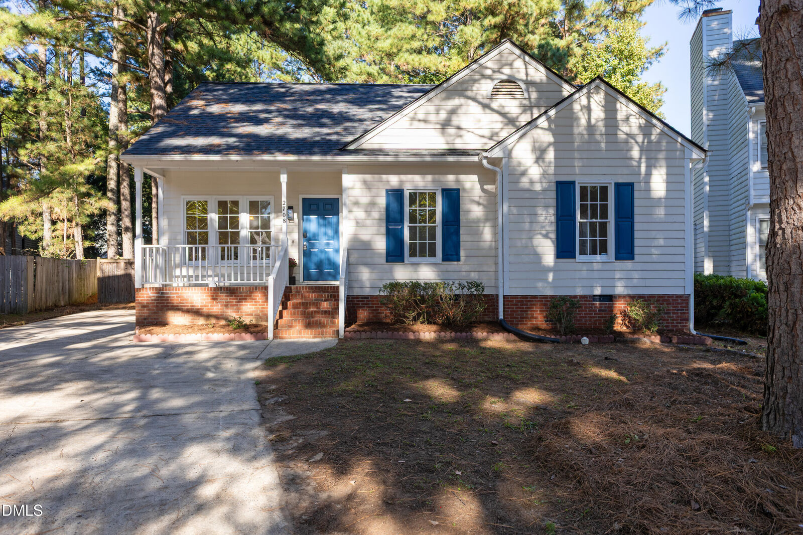 Property Photo:  2708 Clonnel Court  NC 27604 