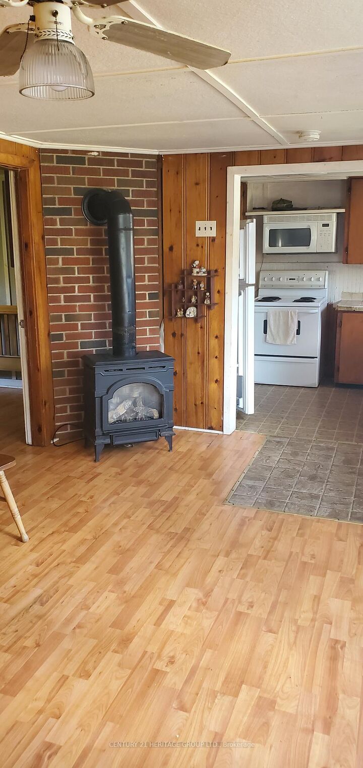 Property Photo:  58 Wellington Street  ON P1L 1E2