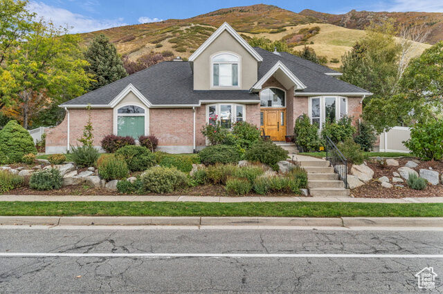 Property Photo: 8027 S Top Of The World Dr UT 84121