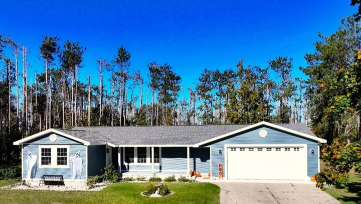 210 N Estates Drive  Gaylord MI 49735 photo