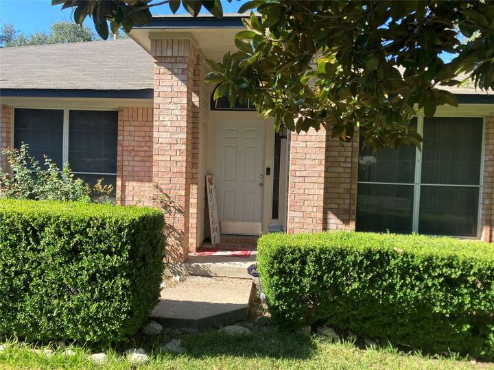 Property Photo:  1209 Wood Creek Drive  TX 78613 