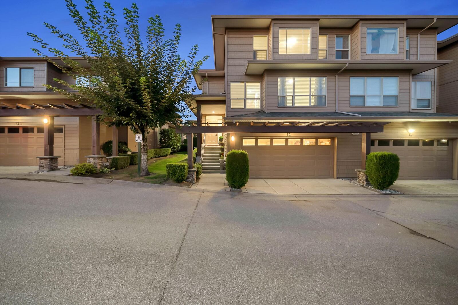 Property Photo: 16655 64 Avenue 14 BC V3S 3V1