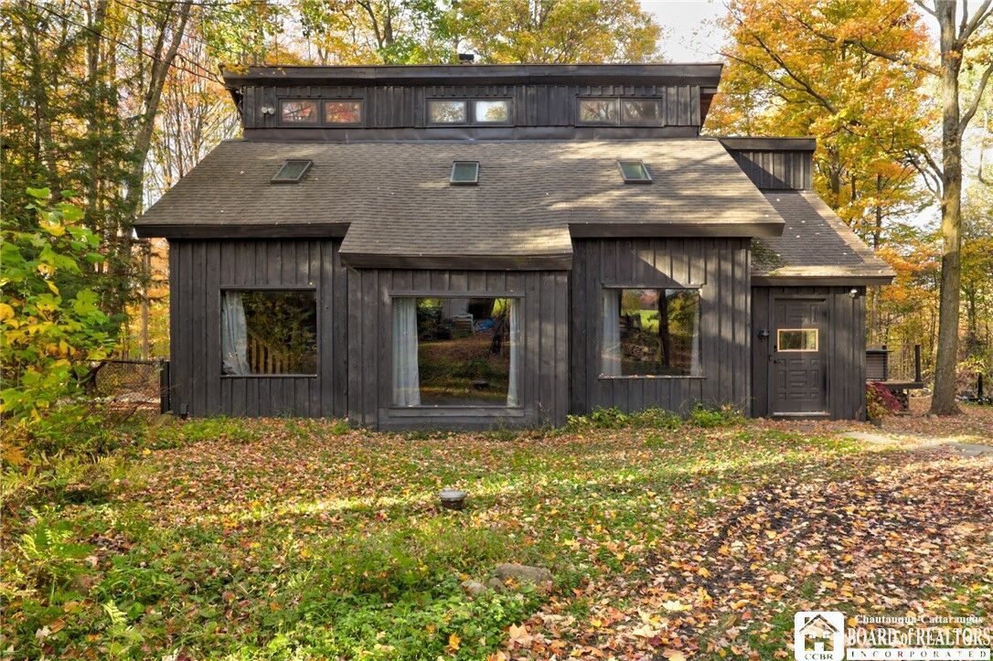 Property Photo:  3381 Kickbush Gulf  NY 14057 