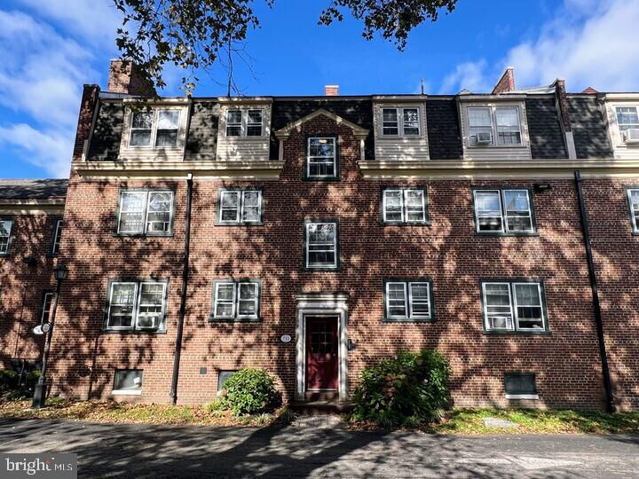 735 Melon Place 00 E  Philadelphia PA 19123 photo