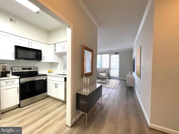 Property Photo:  1805 Crystal Drive 1103S  VA 22202