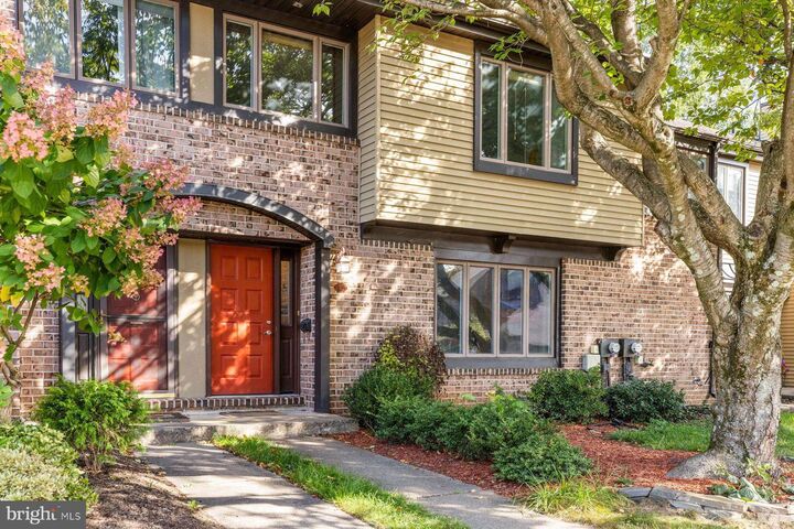 35 Essex Place  Newtown PA 18940 photo