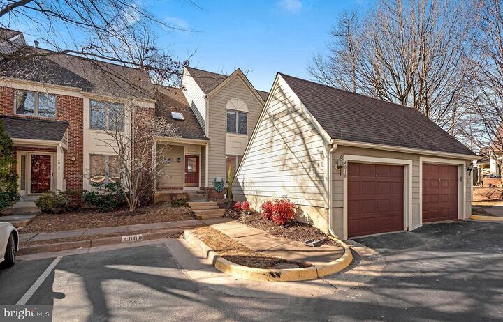 Property Photo: 4010 Lake Glen Road VA 22033