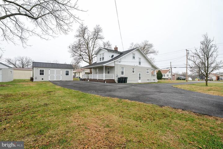 Property Photo: 1805 Kelly Island Road WV 25405