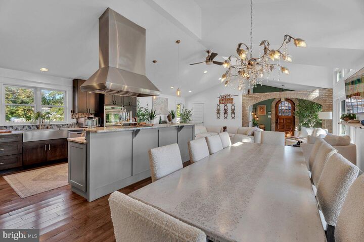 Property Photo:  124 Batchelor Lane  NJ 08037