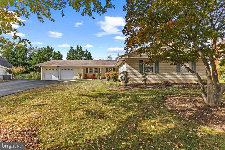 Property Photo:  12820 Point Pleasant Drive  VA 22033